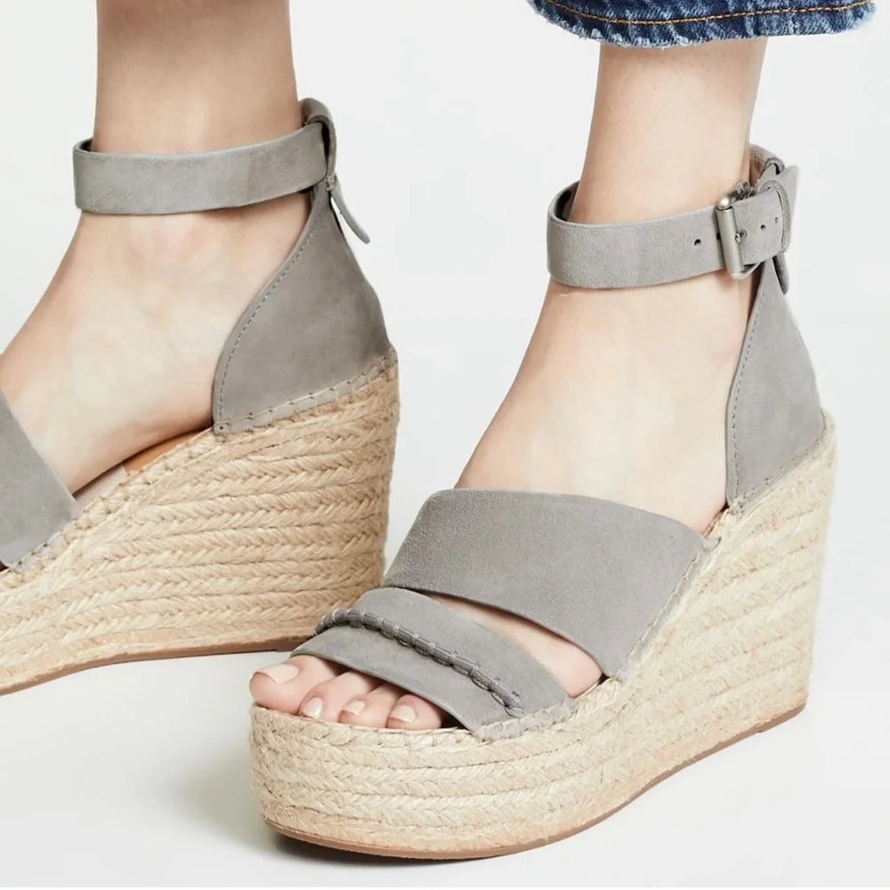 Dolce Vita Gray Wedges Size 9